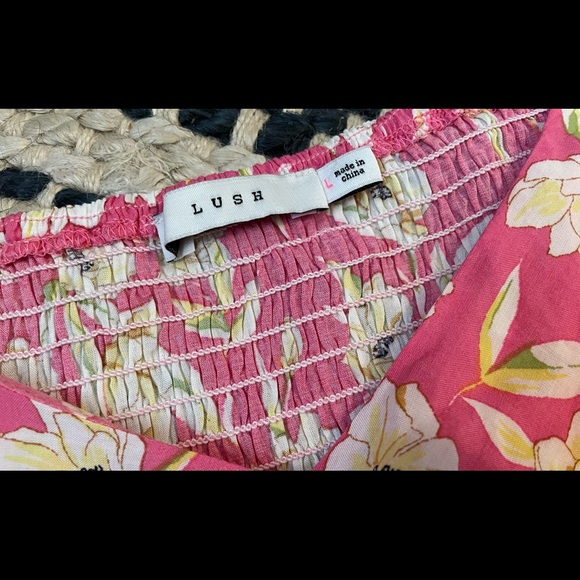 Lush Pink and Yellow Floral Cold Shoulders Blouse Sz Large - Picture 6 of 7